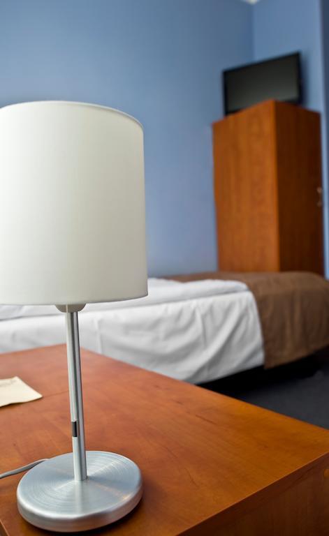 Hotel Korona Łuków Chambre photo