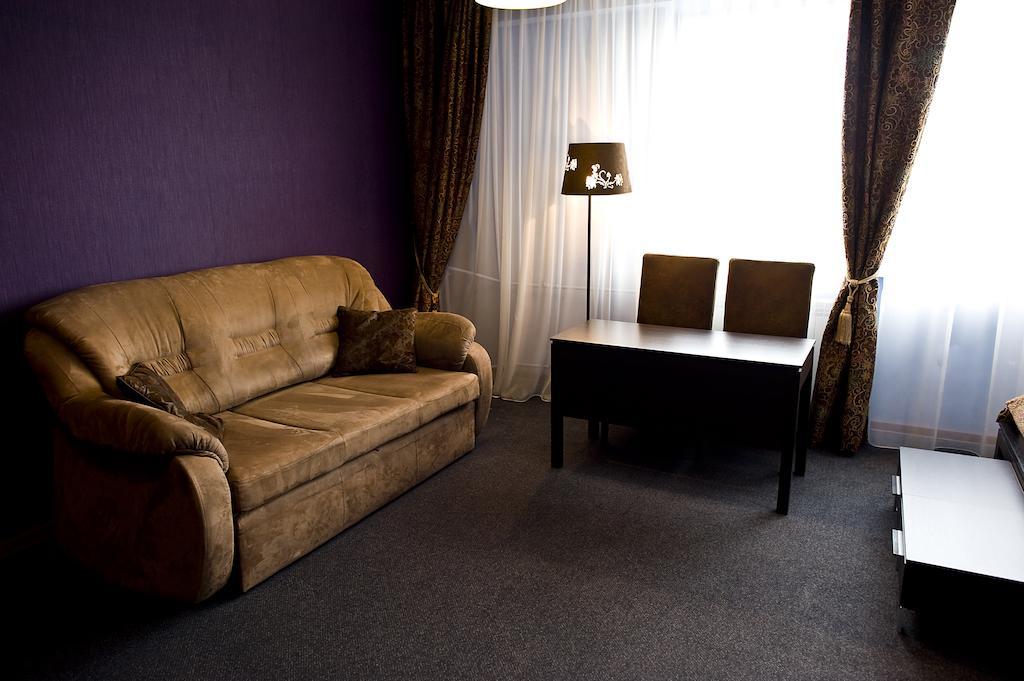 Hotel Korona Łuków Chambre photo